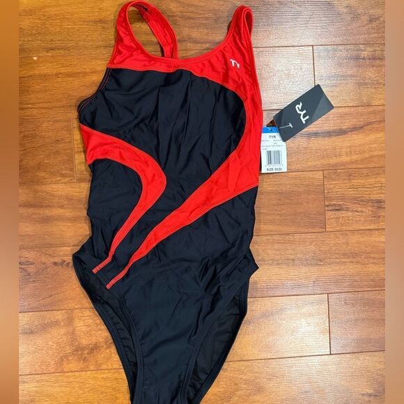 TYR Women's Standard Alliance T-Splice Maxfit Swimsuit, Black/Red, 30/S NWT - Picture 3 of 5